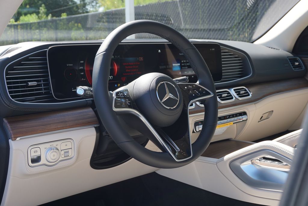 Thumbnail: 2026 Mercedes-Benz GLE - 27