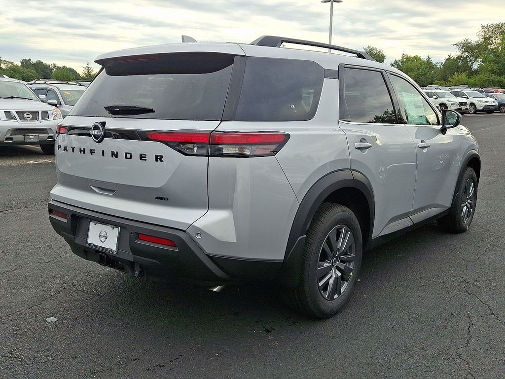 Thumbnail: 2025 Nissan Pathfinder - 5