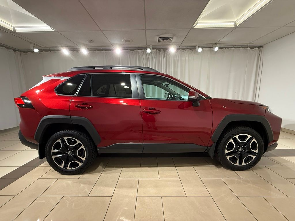 Thumbnail: 2019 Toyota RAV4 - 6
