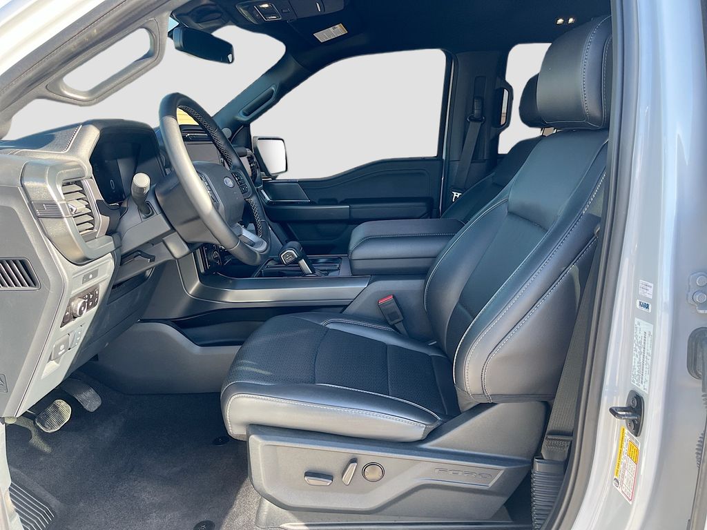 Used 2025 White Ford Lariat image 22