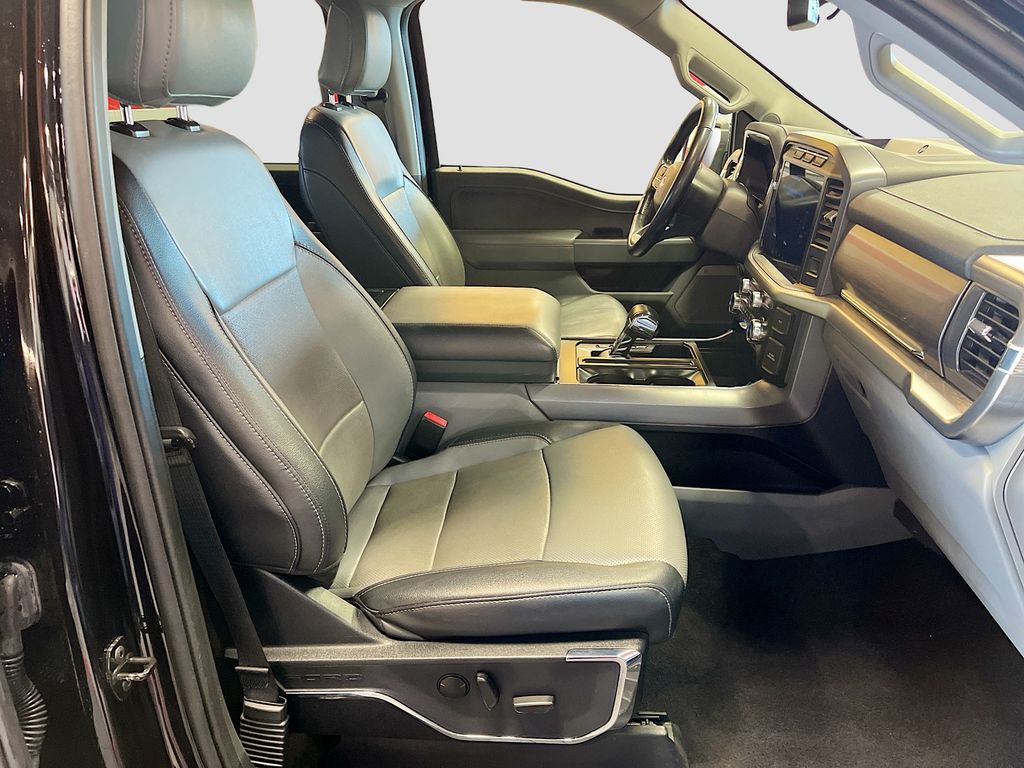 Used 2023 Black Metallic Ford Lariat image 29