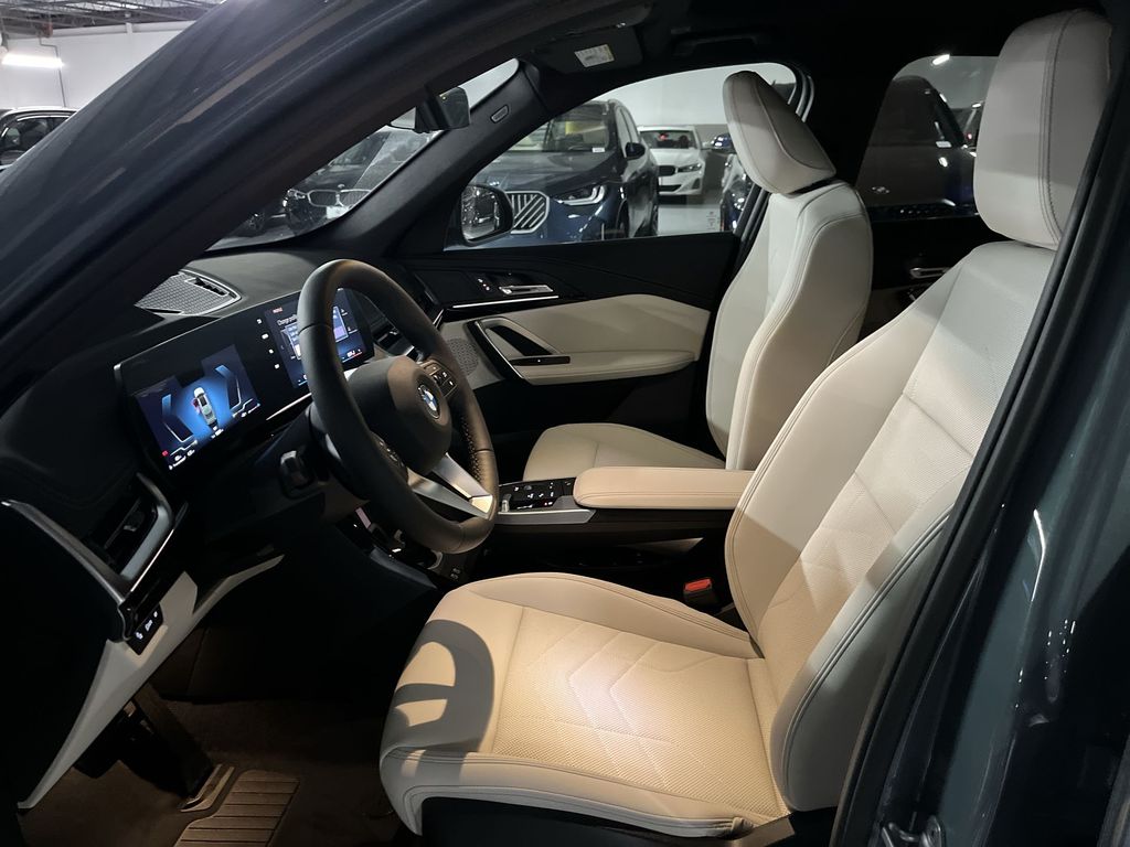 Thumbnail: 2026 BMW X1 - 11