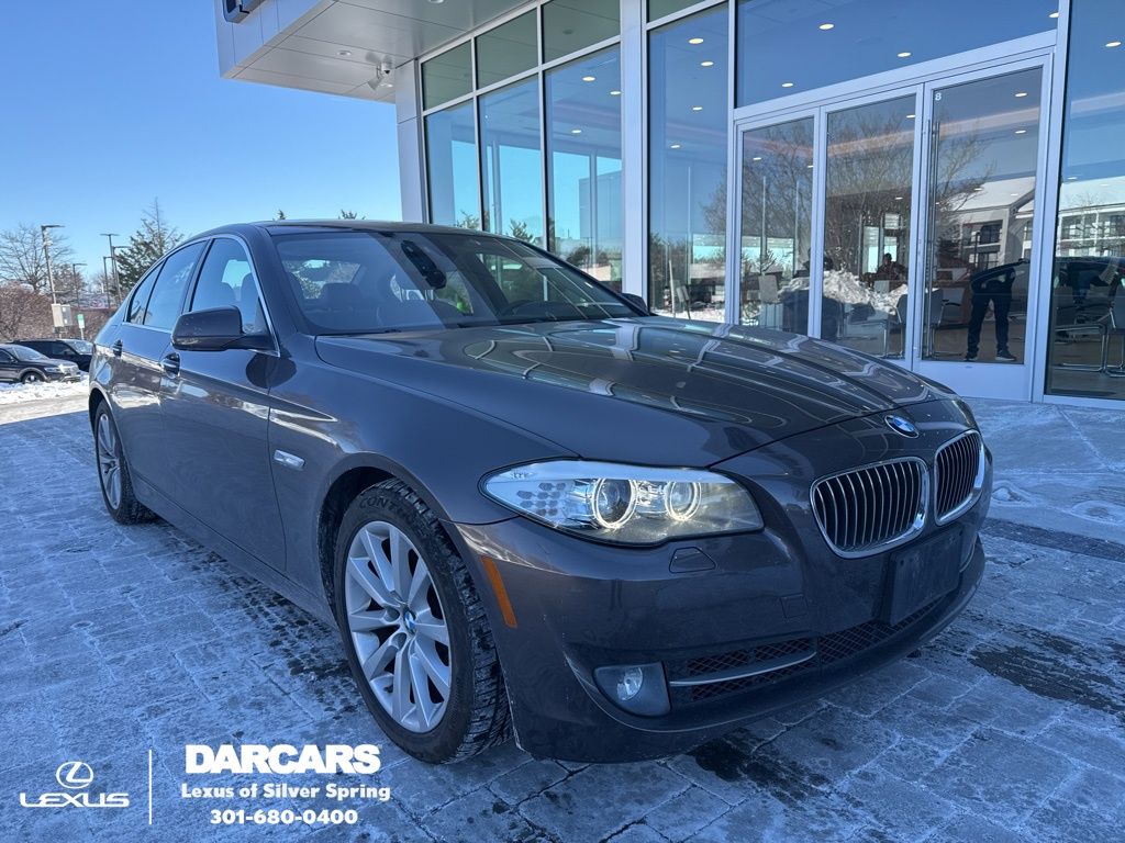 2013 BMW 5 Series 528i xDrive Sedan AWD
