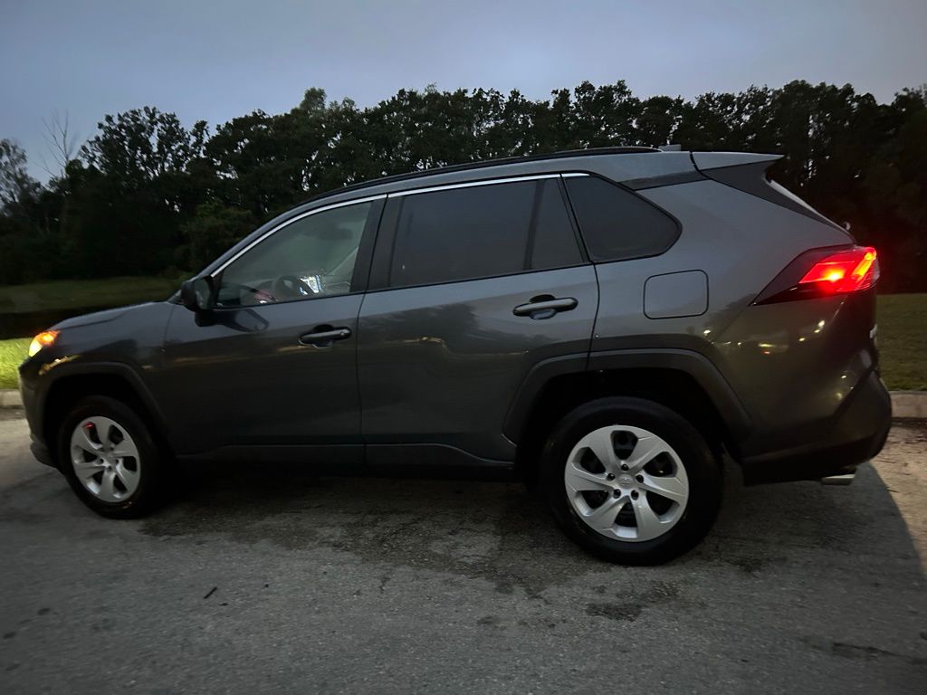 Thumbnail: 2019 Toyota RAV4 - 3