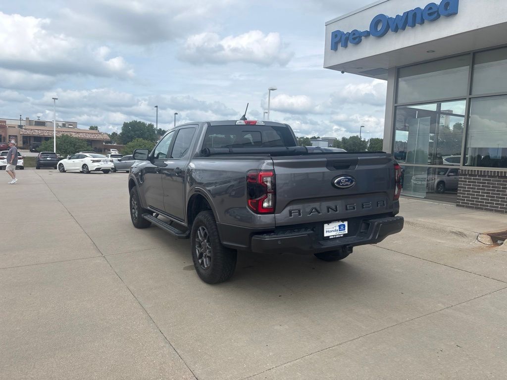 Used 2024 Gray Metallic Ford XLT image 7