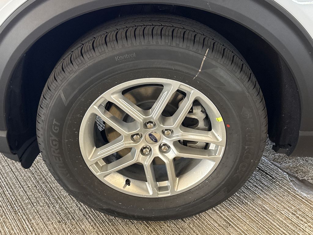 New 2026 Gray Ford Tremor image 10