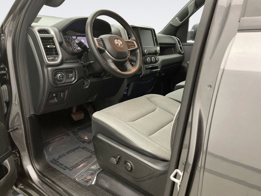 Thumbnail: 2022 RAM 1500 - 10