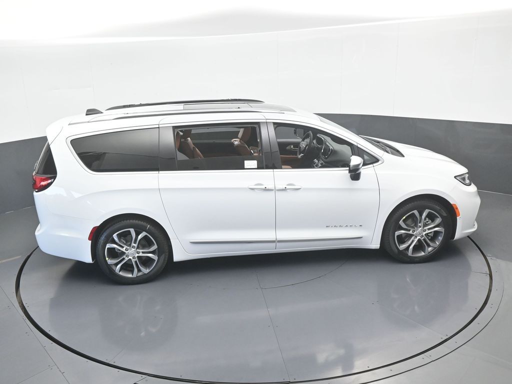 New 2026 Bright White Clearcoat Chrysler Pinnacle image 63
