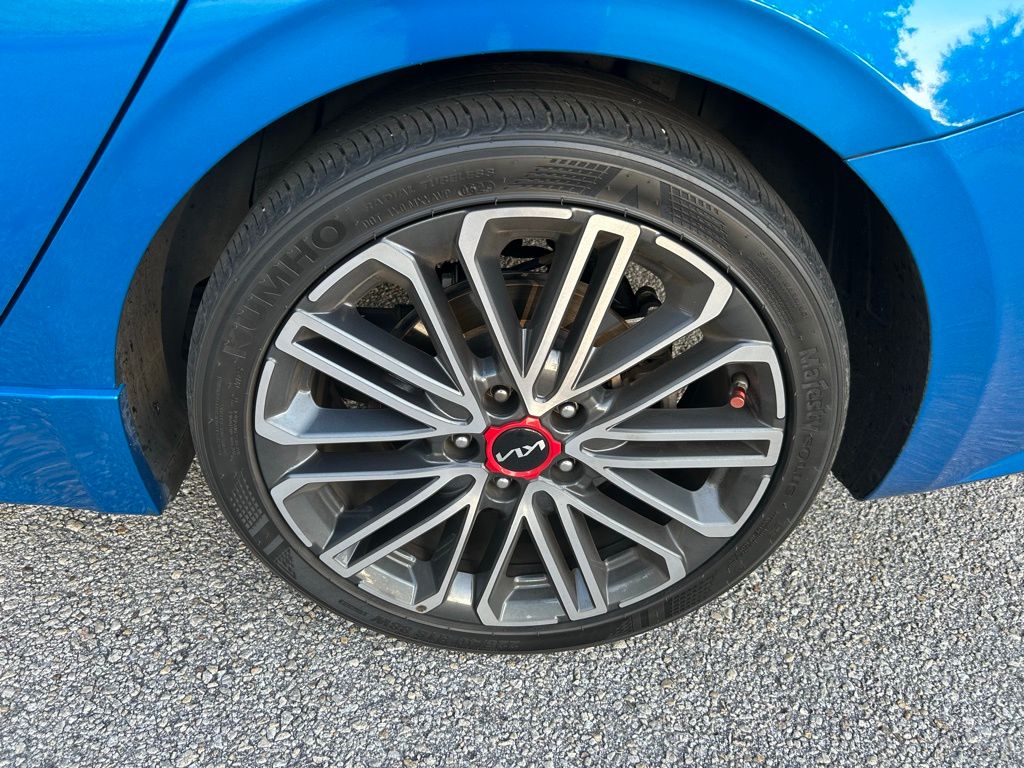 Thumbnail: 2024 Kia Forte - 9