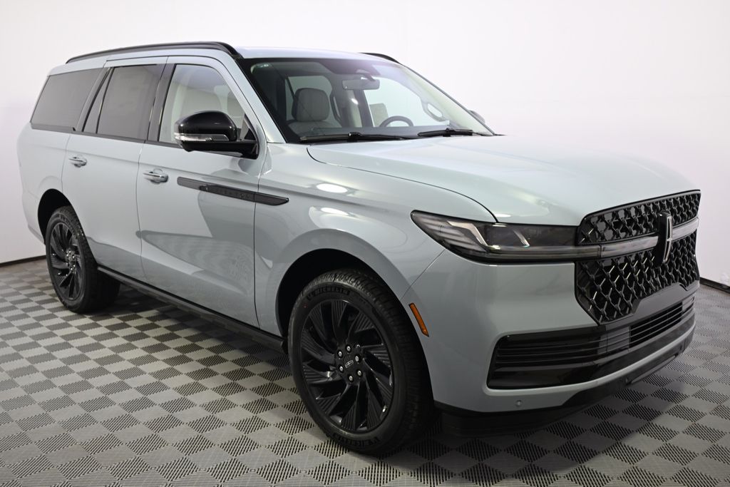 New 2026 Gray Lincoln Reserve image 8