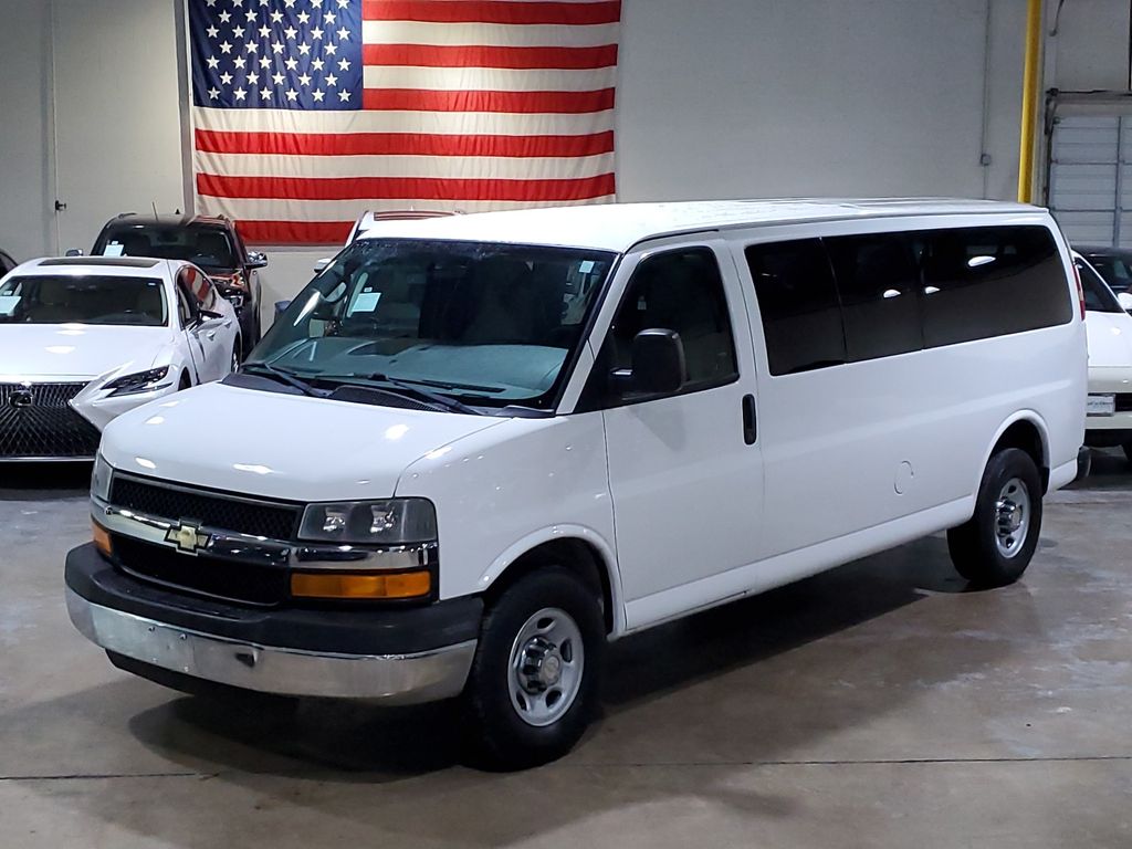 2014 Chevrolet Express 3500 LT 43