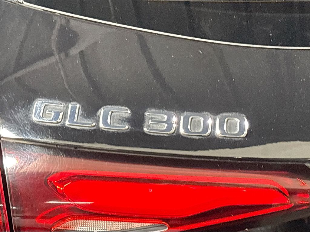 2023 Mercedes-Benz GLC GLC 300