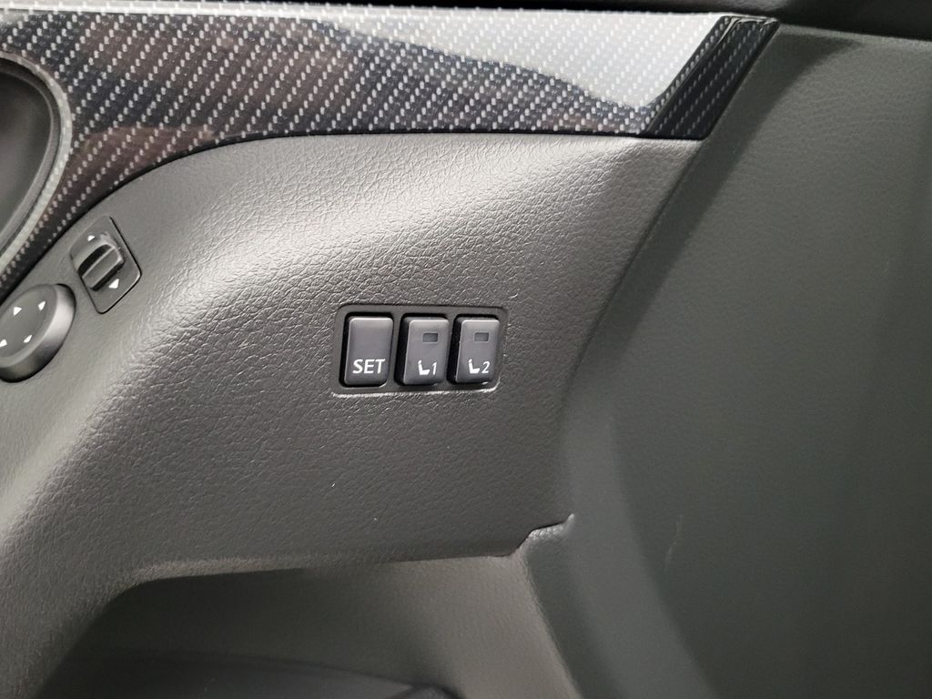 Thumbnail: 2019 Nissan Rogue - 30