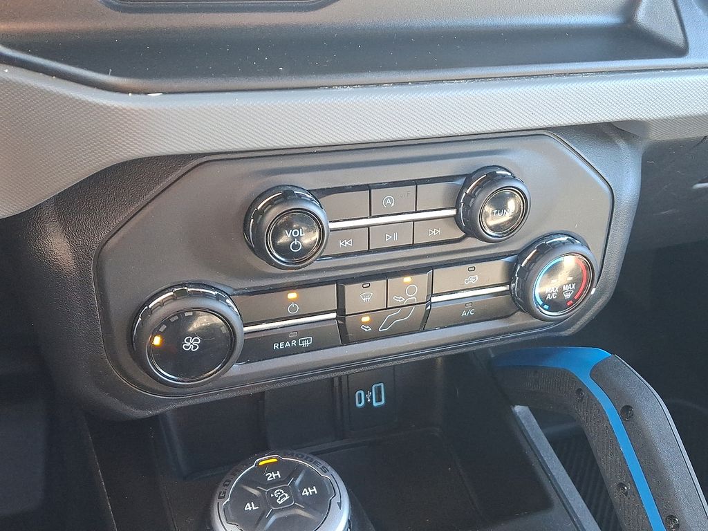 Thumbnail: 2023 Ford Bronco - 16