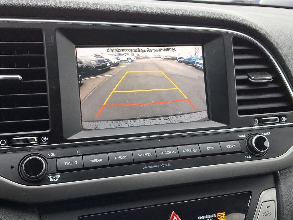 Thumbnail: 2018 Hyundai Elantra - 18