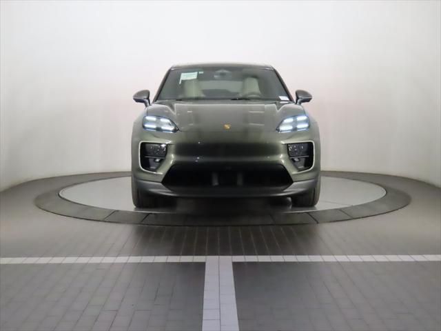 Thumbnail: 2025 Porsche Macan - 10