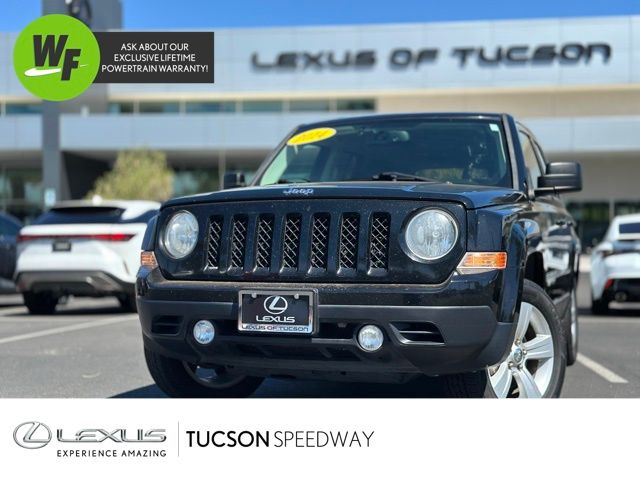 Black Clearcoat 2014 Jeep Patriot Latitude 4WD SUV / Crossover Four-Wheel Drive 6-Speed Automatic