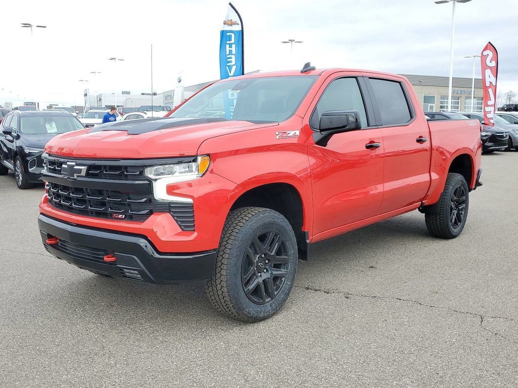 2024 Chevrolet Silverado 1500 LT Trail Boss 2