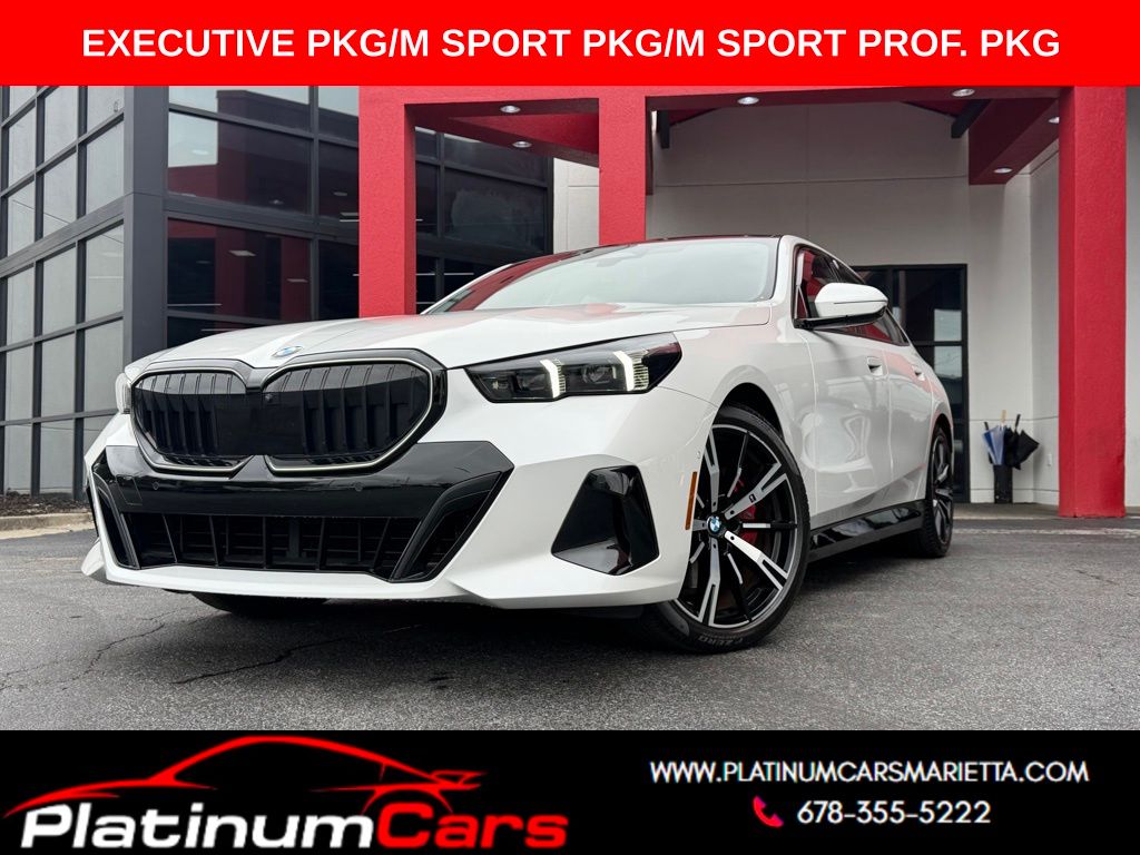 Mineral White Metallic 2024 BMW 5 Series Sedan Rear-Wheel Drive 8-Speed Automatic