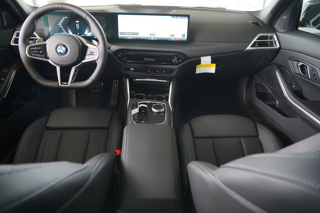 Thumbnail: 2026 BMW 3 Series - 13