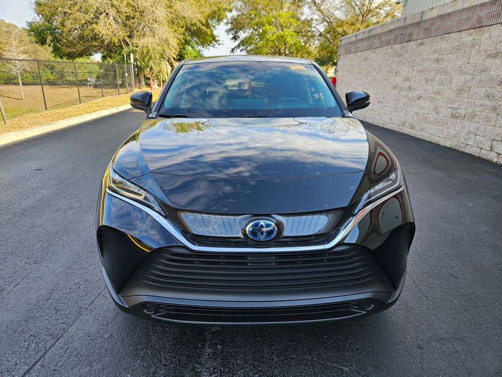 2021 Toyota Venza LE 8