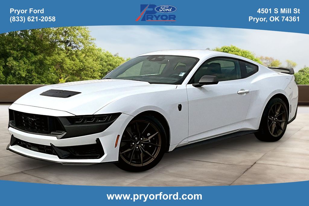 Oxford White 2025 Ford Mustang Dark Horse Fastback RWD Coupe Rear-Wheel Drive Automatic