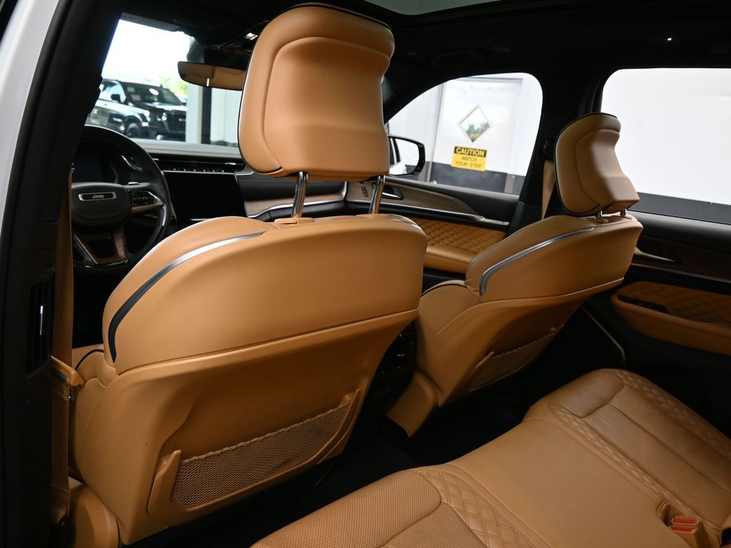 Used 2022 Bright White Clearcoat Jeep Summit image 41