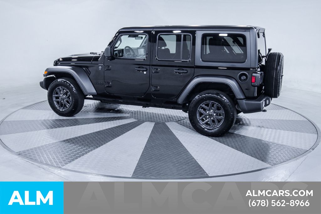 Used 2025 Black Jeep Sport S image 5