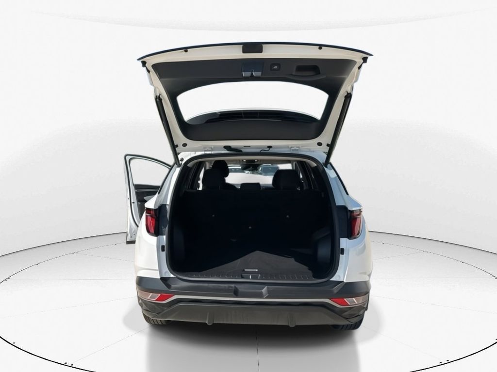 2024 White Pearl Hyundai Tucson SEL FWD SUV