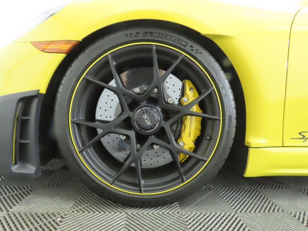 2024 Porsche   26