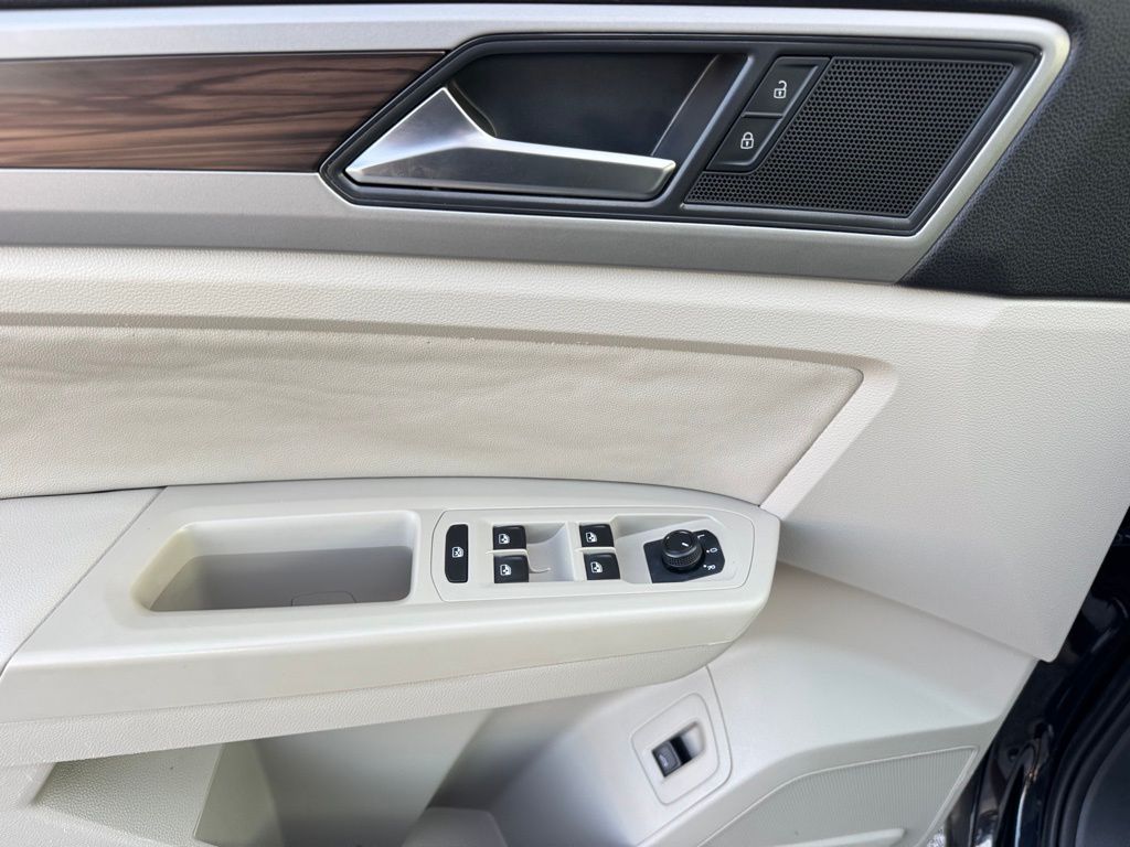 2021 Volkswagen Atlas V6 SE Technology photo 31