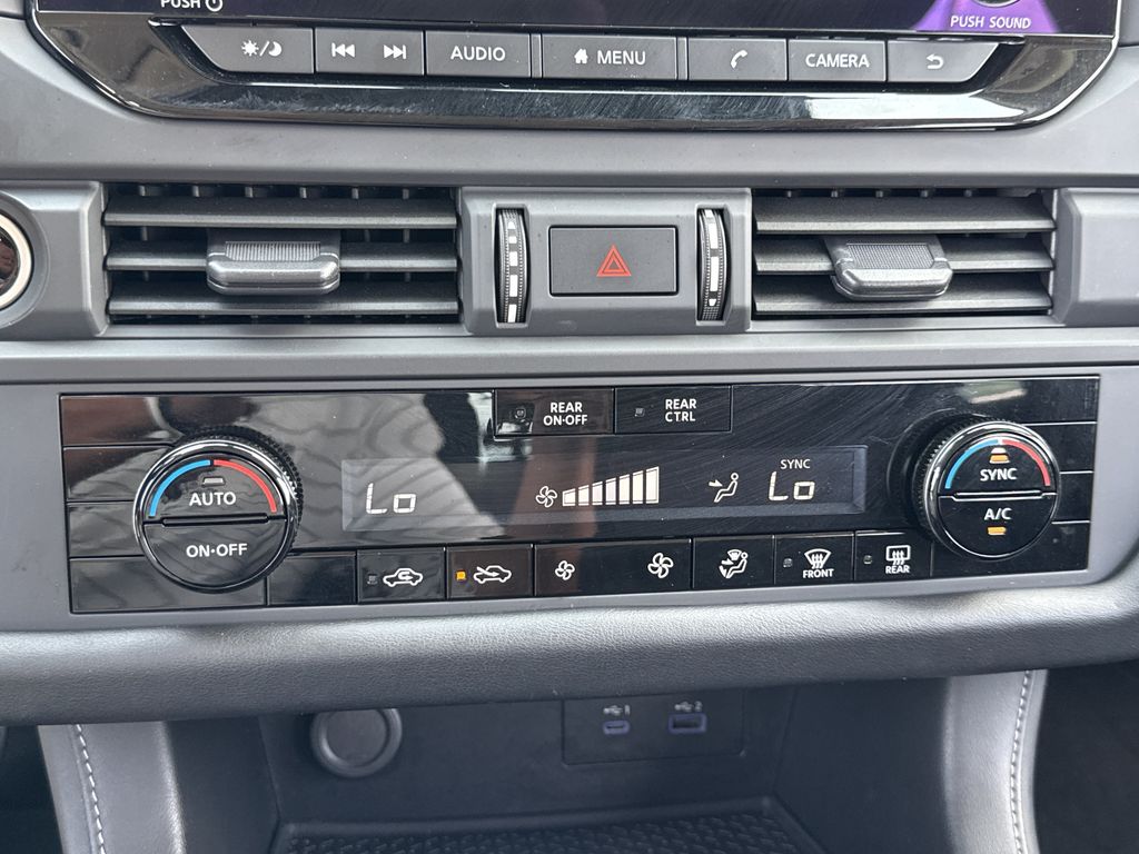 Used 2023 Nissan Pathfinder SUV