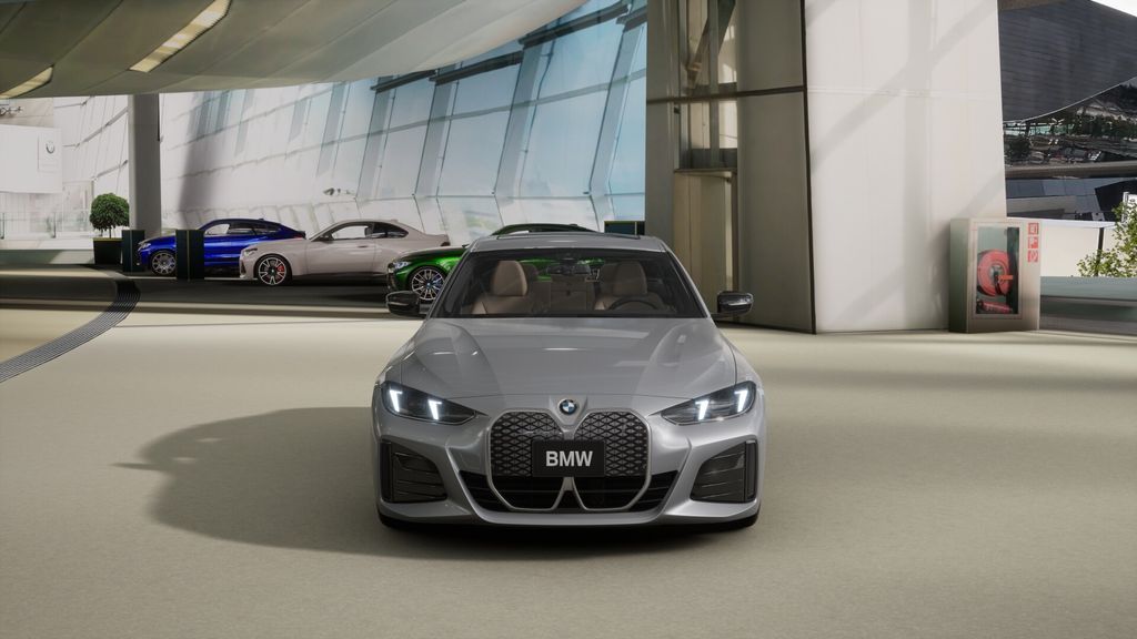 Thumbnail: 2025 BMW i4 - 3