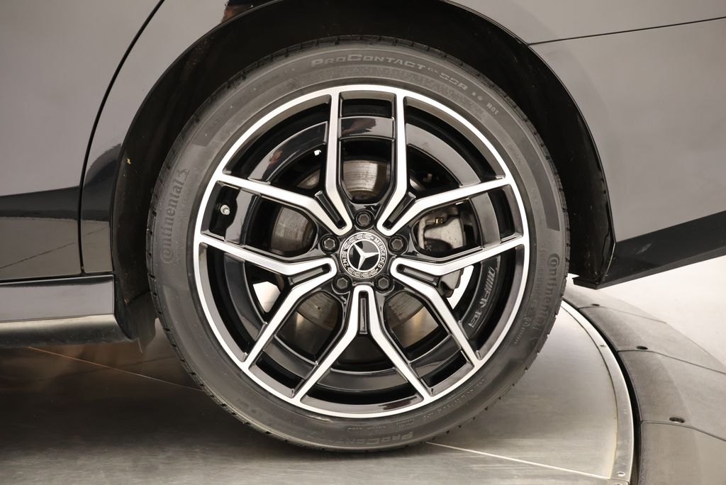 Thumbnail: 2023 Mercedes-Benz E-Class - 12