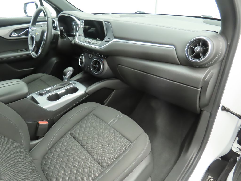 Thumbnail: 2022 Chevrolet Blazer - 15