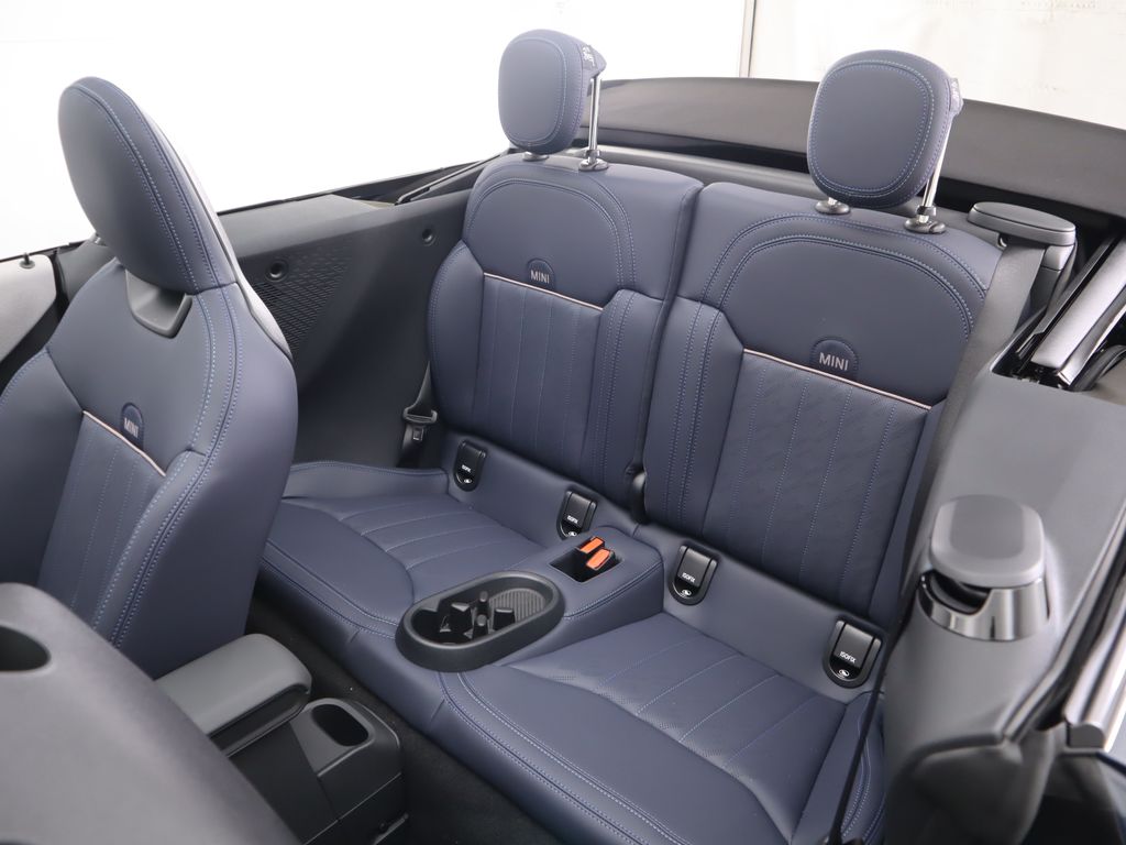 Thumbnail: 2025 MINI Cooper Convertible - 30