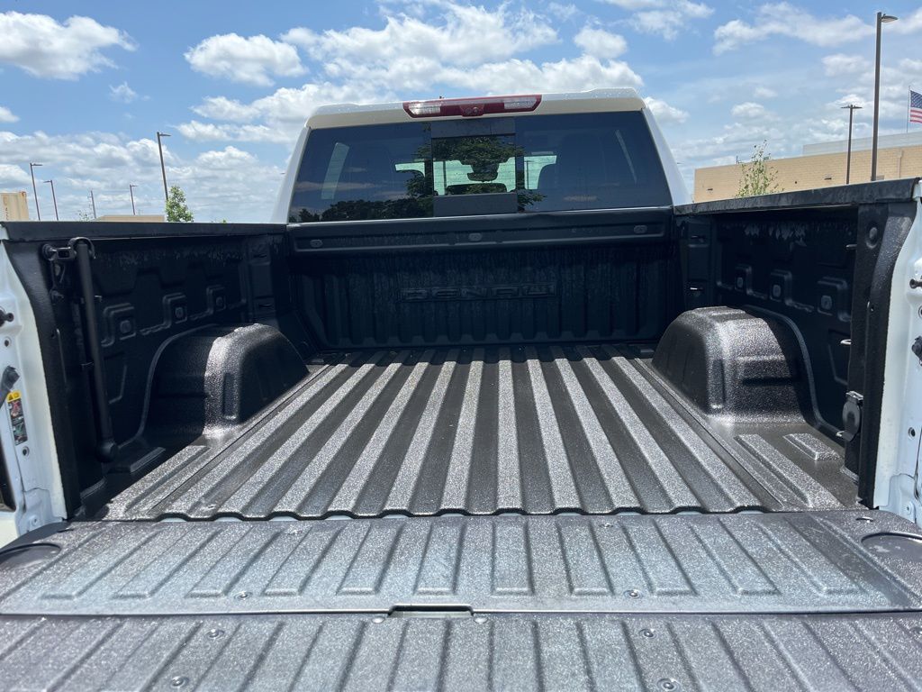 2023 GMC Sierra 1500 Denali Ultimate 10
