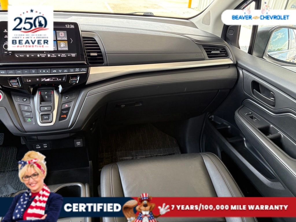 Used 2025 Honda Odyssey Van