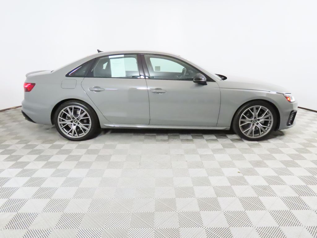 Thumbnail: 2022 Audi S4 - 6