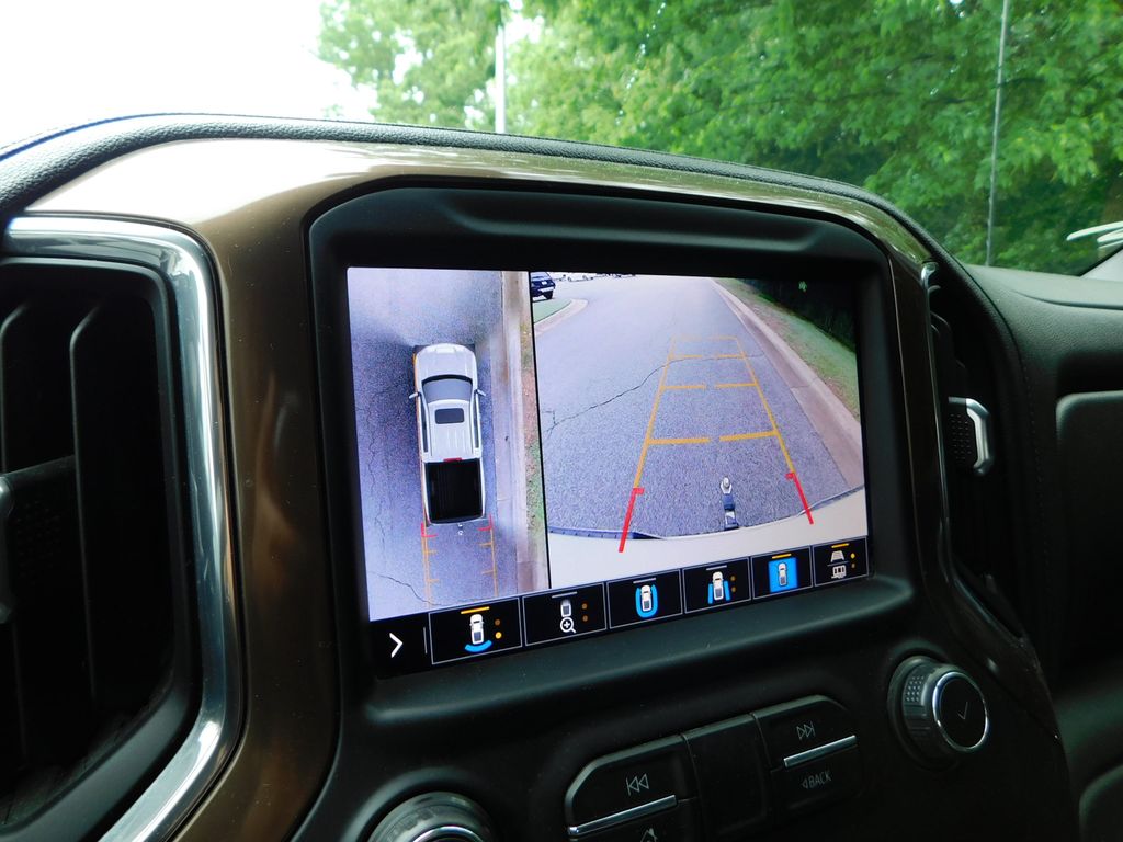 2021 Chevrolet Silverado 1500 High Country 10