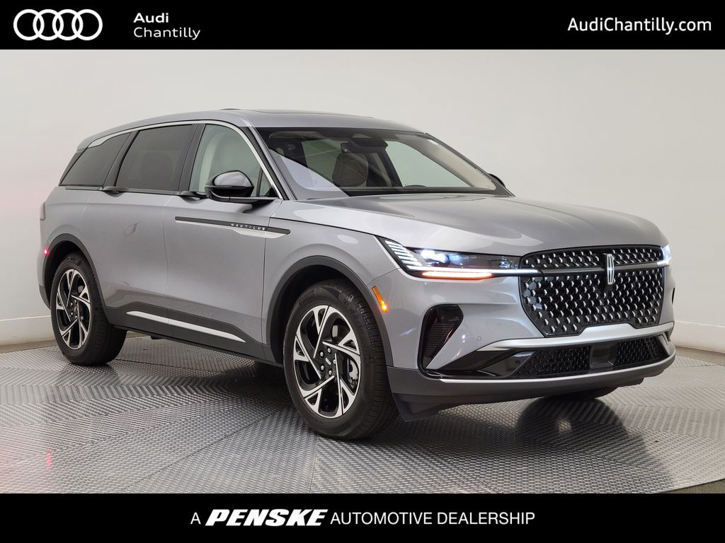 Thumbnail: 2025 Lincoln Nautilus - 1