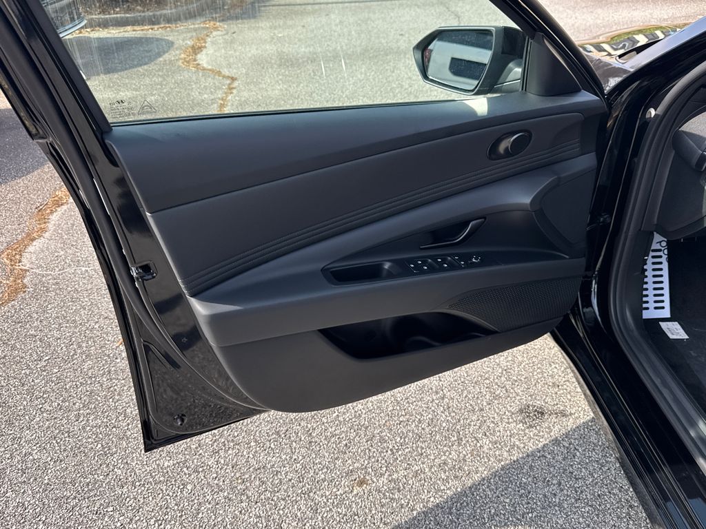 2026 Hyundai Elantra SEL Sport - 9