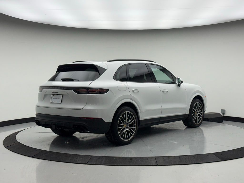 Thumbnail: 2023 Porsche Cayenne - 7
