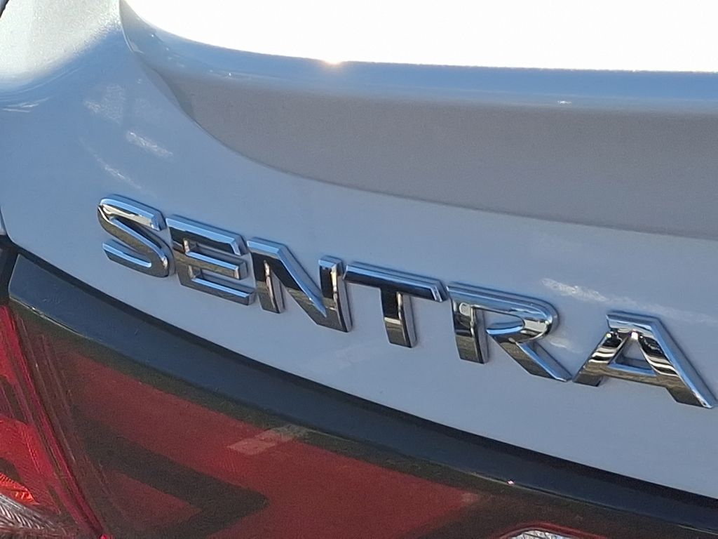 2022 Nissan Sentra SV 28