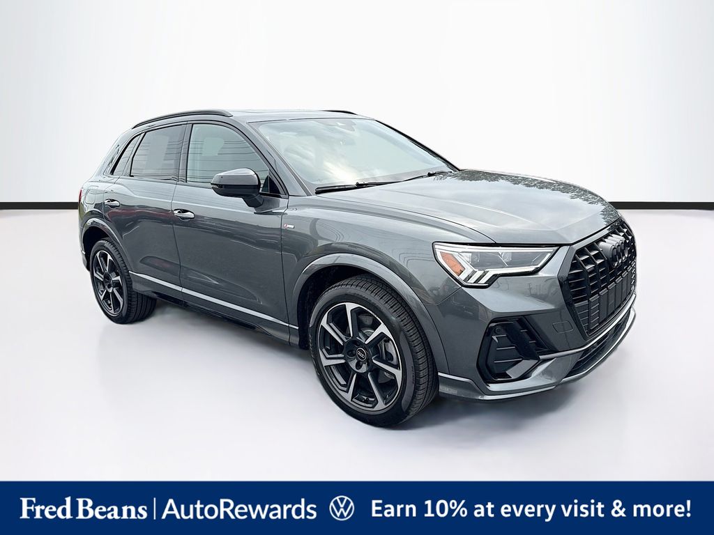 Daytona Gray Pearl Effect 2025 Audi Q3 SUV / Crossover All-Wheel Drive 8-Speed Automatic