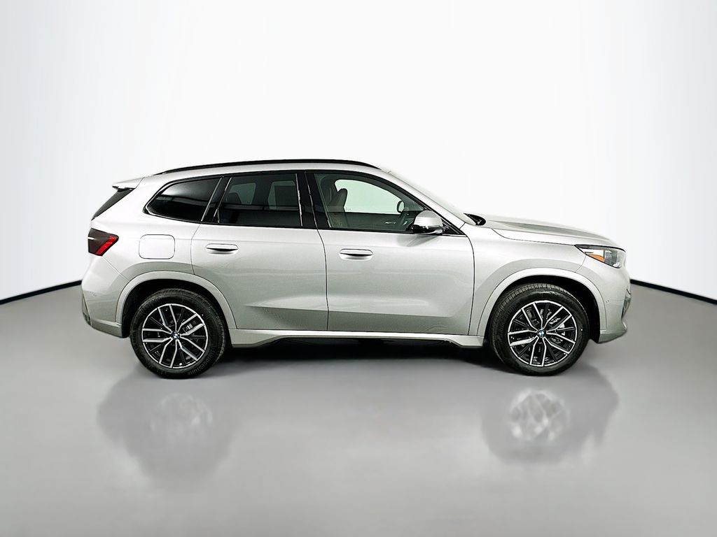 2025 BMW X1 xDrive28i 4