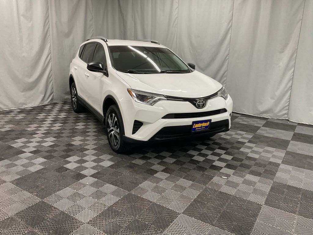 2017 Toyota RAV4 LE