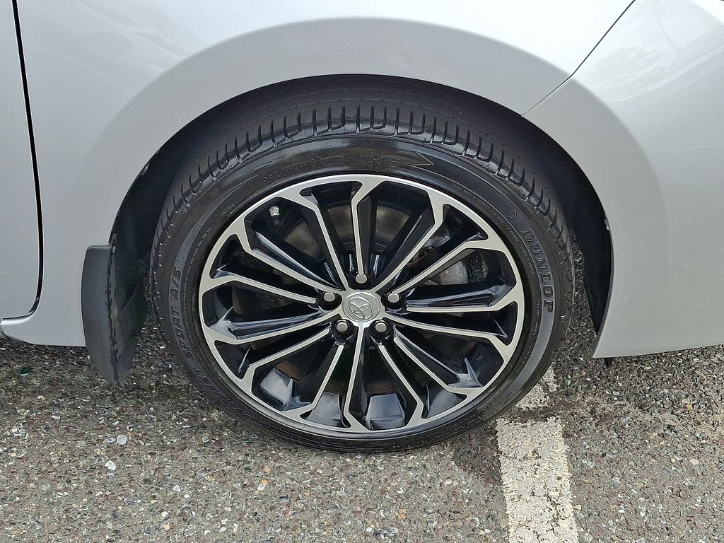 Thumbnail: 2016 Toyota Corolla - 8