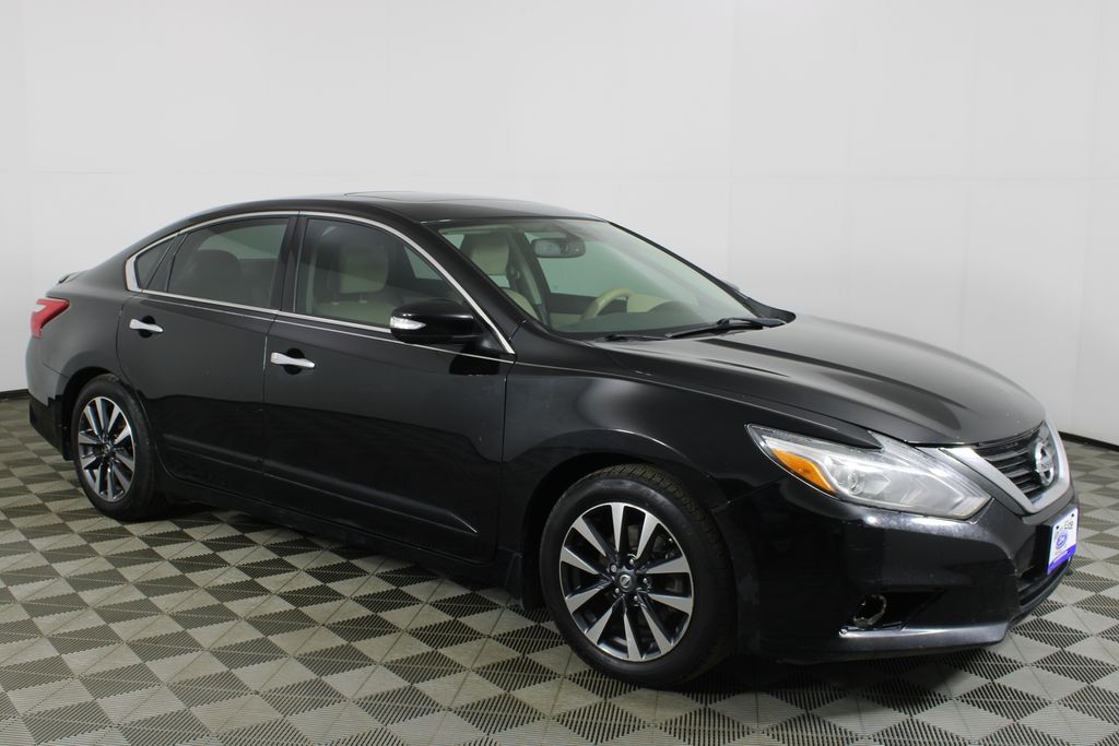 Used 2016 Nissan Altima for sale in 