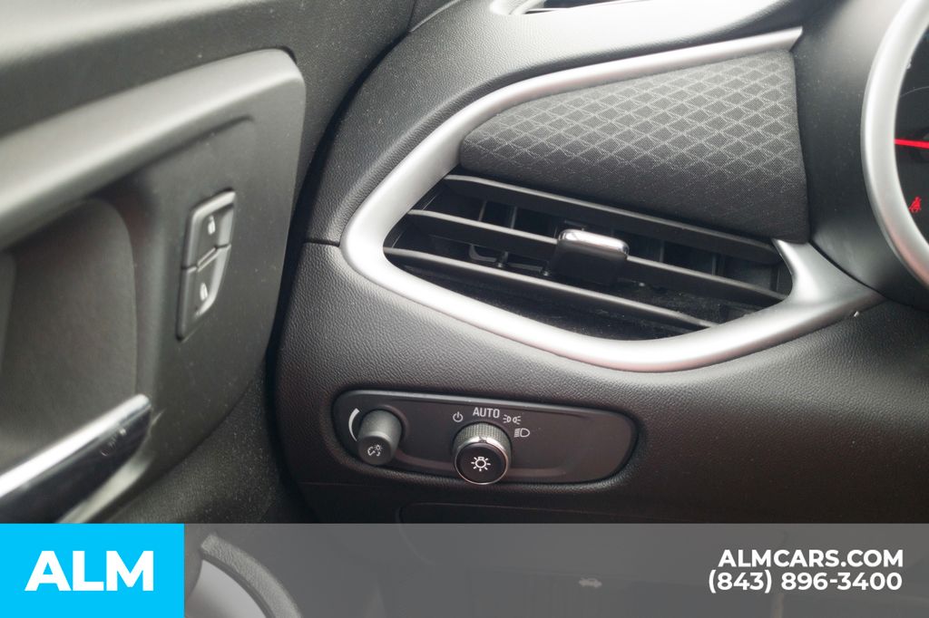 Used 2024 Gray Chevrolet LT image 34
